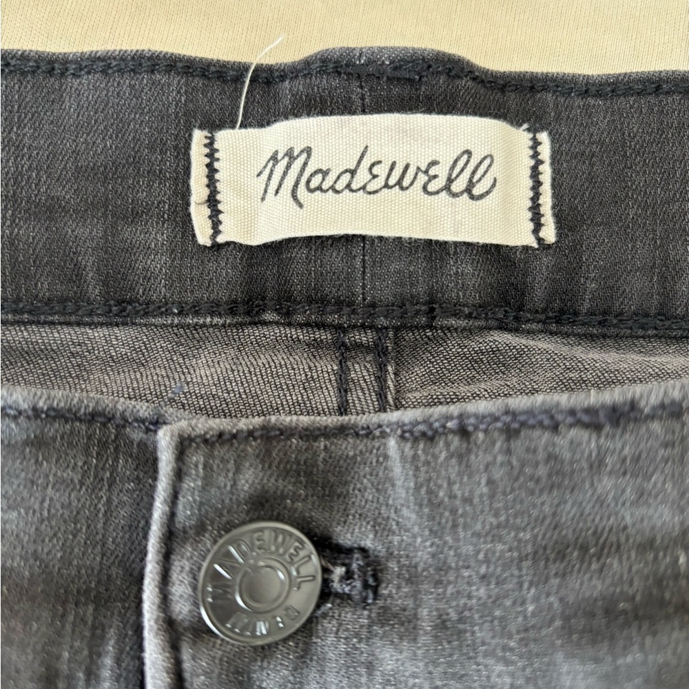 Black Madewell 9” high rise skinny jeans, size 35p, worn once